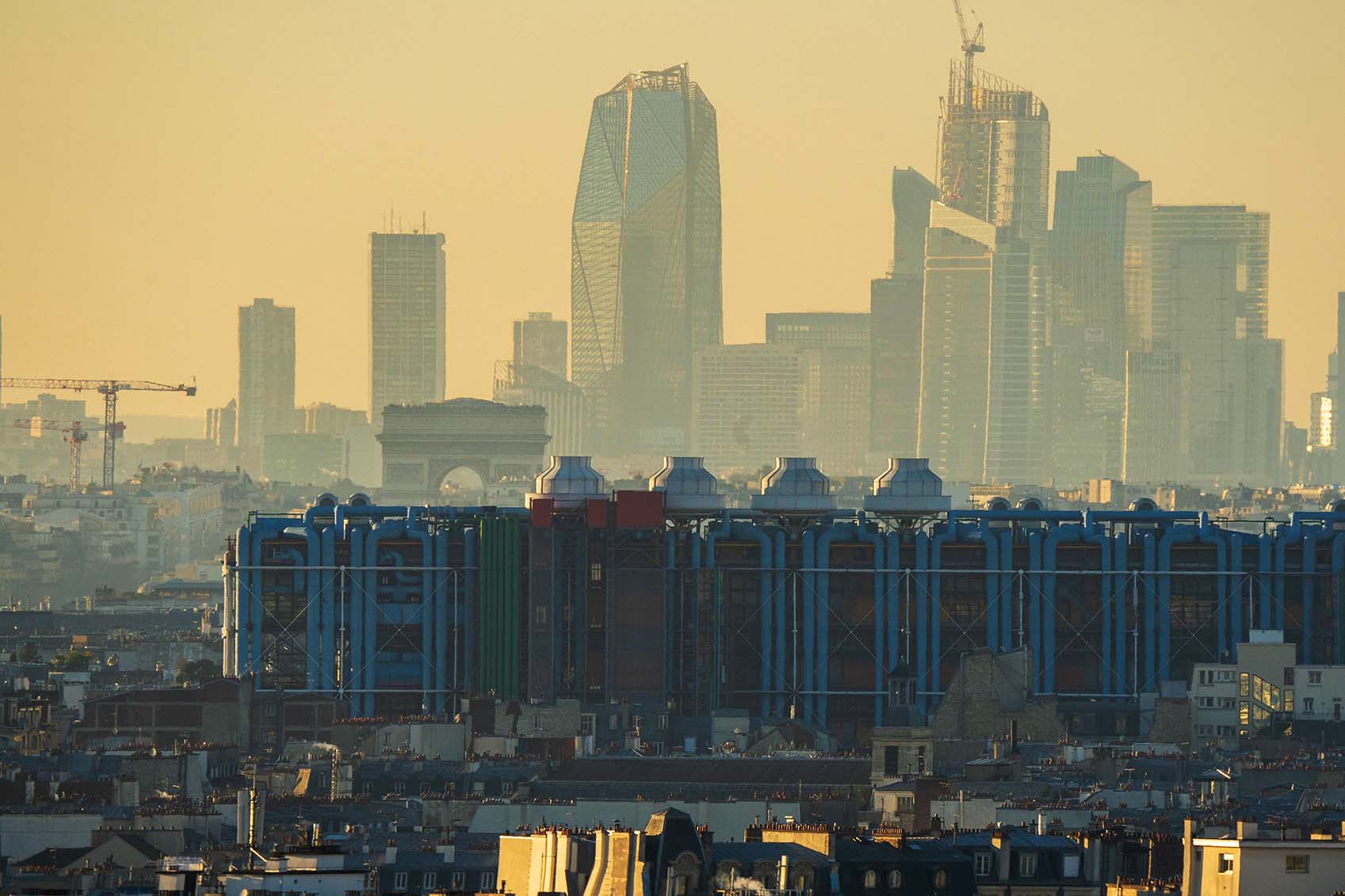 Aux Champs Pompidéfence, 2025, Paris
